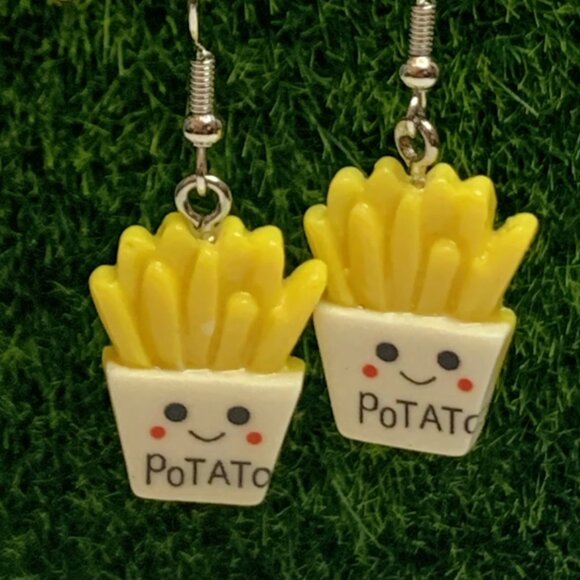 French Fry Earring, Fry Earring, Funny Food Earring, Gift Idea, Silly Earring - Picture 6 of 6